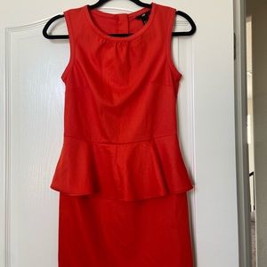 Sleeveless peplum dress